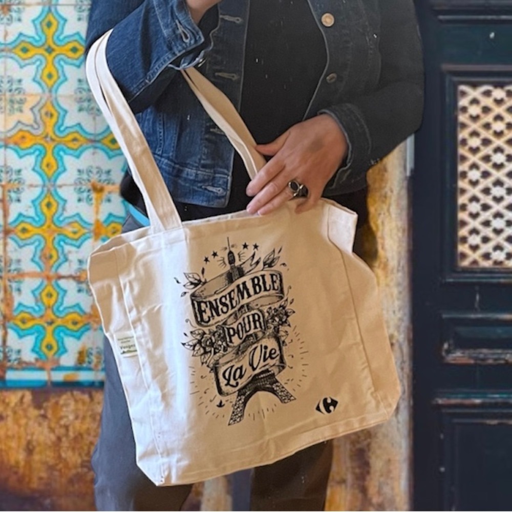 Paris NWT tote bag canvas new shopping “Ensemble pour La Vie” Eifel tower